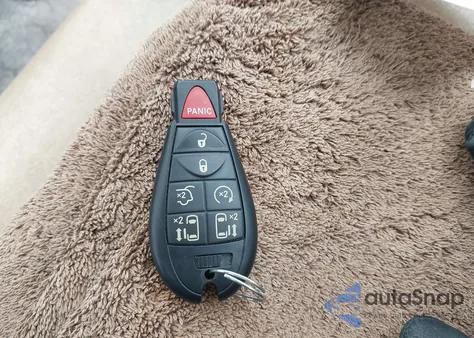 2008 Chrysler Town & Country Touring from USA, damaged, VIN 2A8HR54P58R841545